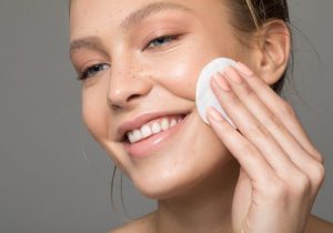 تونر پاک کننده و آبرسان مانسریک
